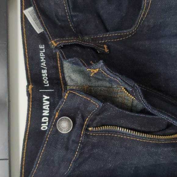 Old Navy 38x30 Mens Jeans Loose slight Baggy Jeans Fairly New Also - Picture 3 of 11
